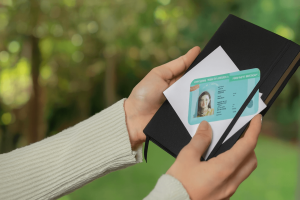Checklist para implementar un sistema de control de acceso con credenciales impresas
